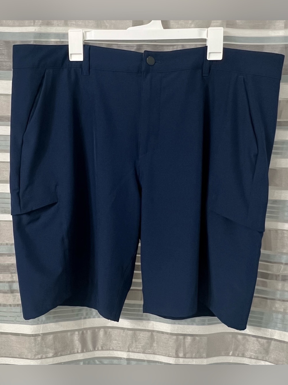 32 Degrees Cool Men's Dark Navy Cargo Tech Shorts